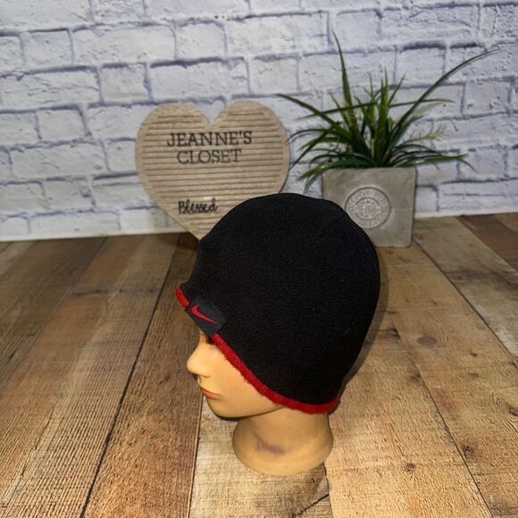 Nike Boys Hat Cold Weather Beanie Varsity Red Swoosh 8-20 Reversible - Picture 9 of 9